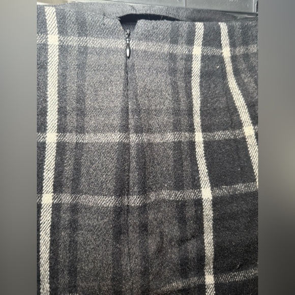 Gap Woman’s Wool Gray Plaid Mini Skit Size 4 Zipper Pockets - Picture 5 of 7